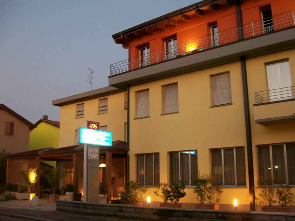 Hotel La Rosta Reggio Emilia Exterior foto